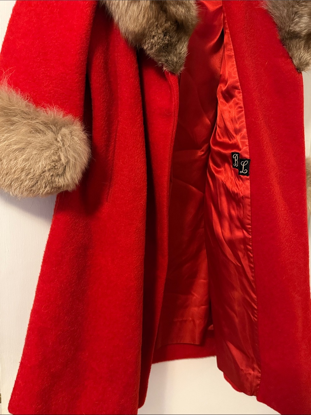 Vintage Red Wool Cape Coat — Lilli Ann San Francisco - Picture 13 of 16